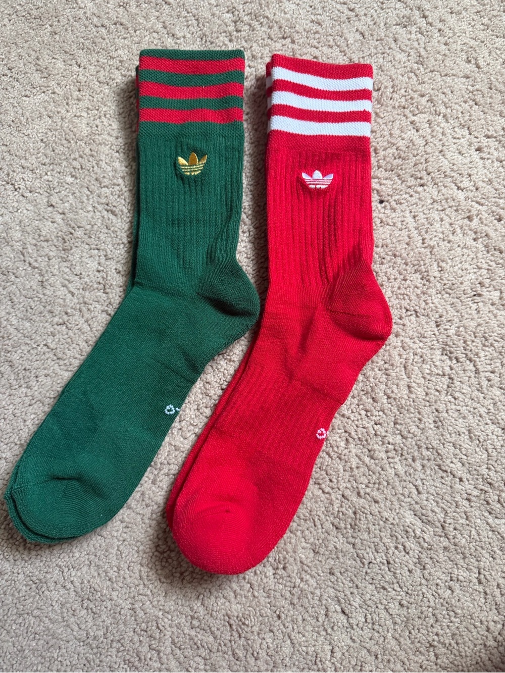 adidas Two-Tone Ribbed Crew Socks in Red & Green